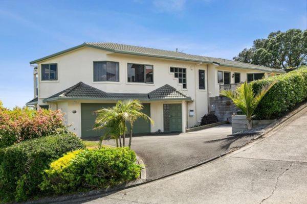 Villa Panoramic Vista On Burns New Plymouth Esterno foto